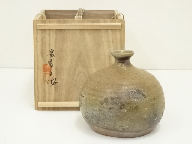 Pottery & Ceramics